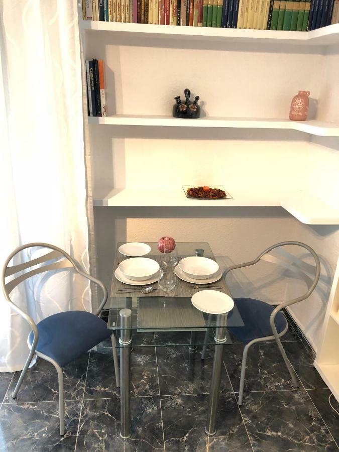 Sea View Apartment 베날마데나코스타 외부 사진