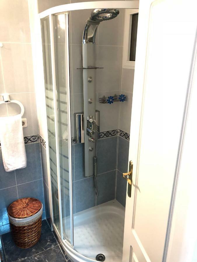 Sea View Apartment 베날마데나코스타 외부 사진